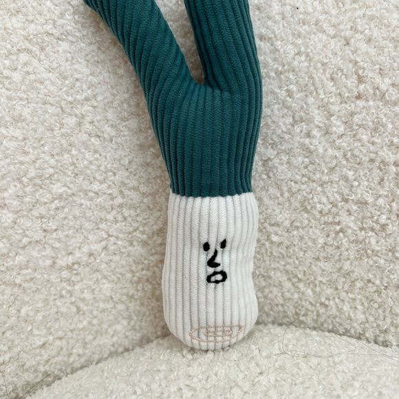 Vegetable dog toys - Picture 2 of 2